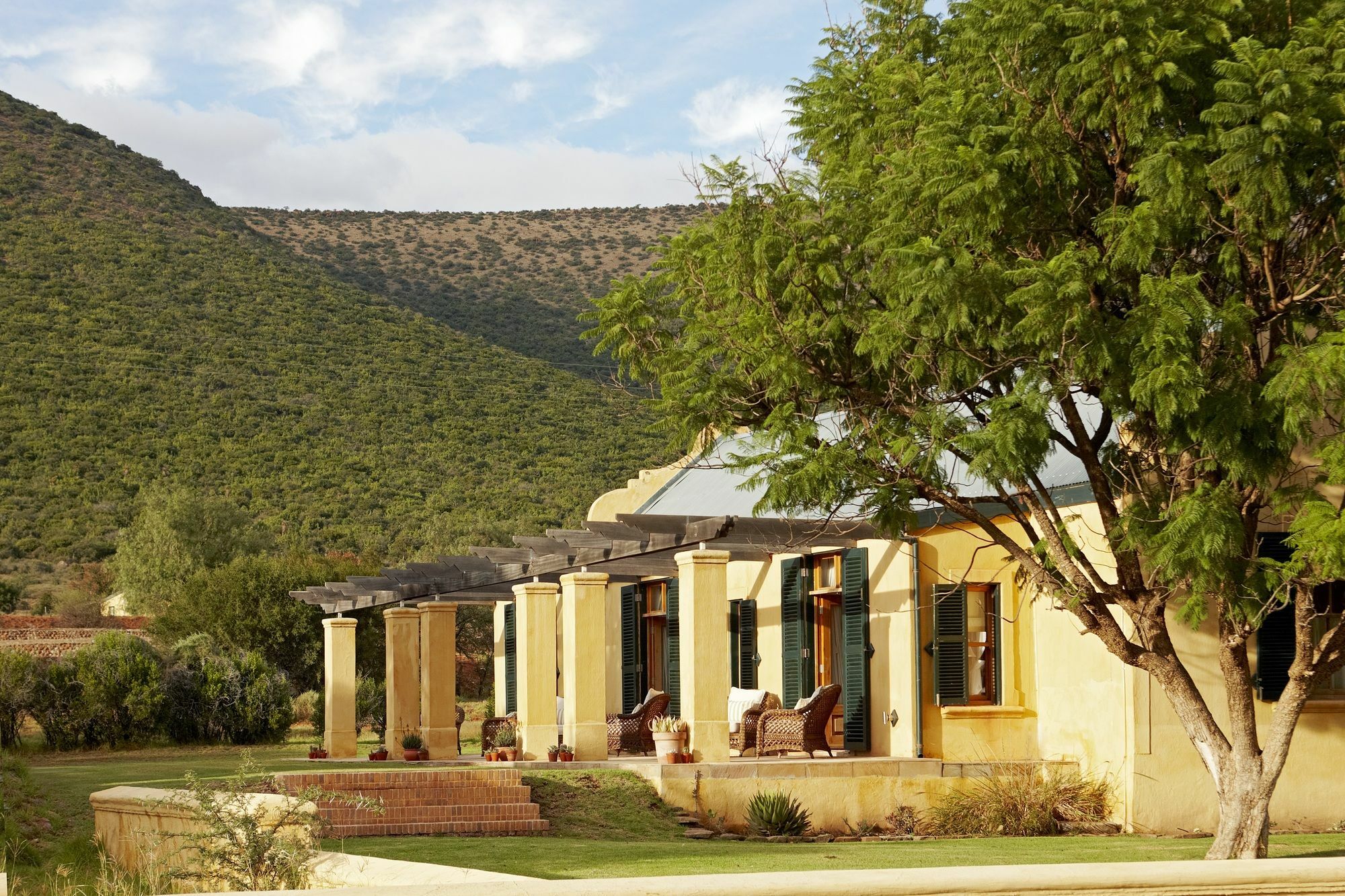 Mount Camdeboo Hotel กราฟฟ์-เรเน็ต ภายนอก รูปภาพ